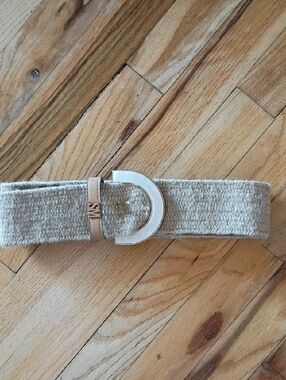 Steve Madden Womens Beige Knit Belt with Mother Of Pearl Buckle, 2X